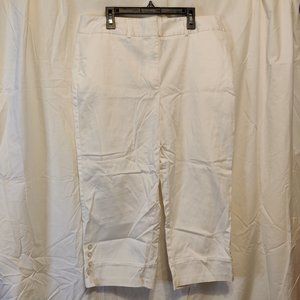 COPY - Great condition! Womens white ankle pants size 12